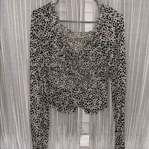 Leopard long sleeve cropped shirt